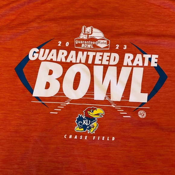 Kansas Jayhawks 2023 Guaranteed Rate Bowl T-Shirt Size Medium Color Red - Picture 2 of 4